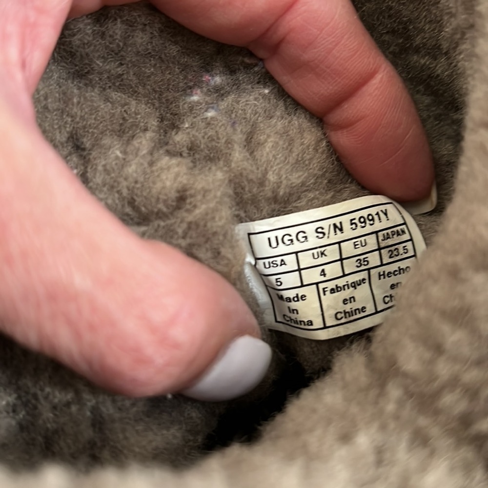 Ugg Bailey Button Short - image 4